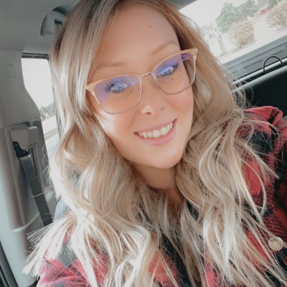 Meet your Posher, Megan